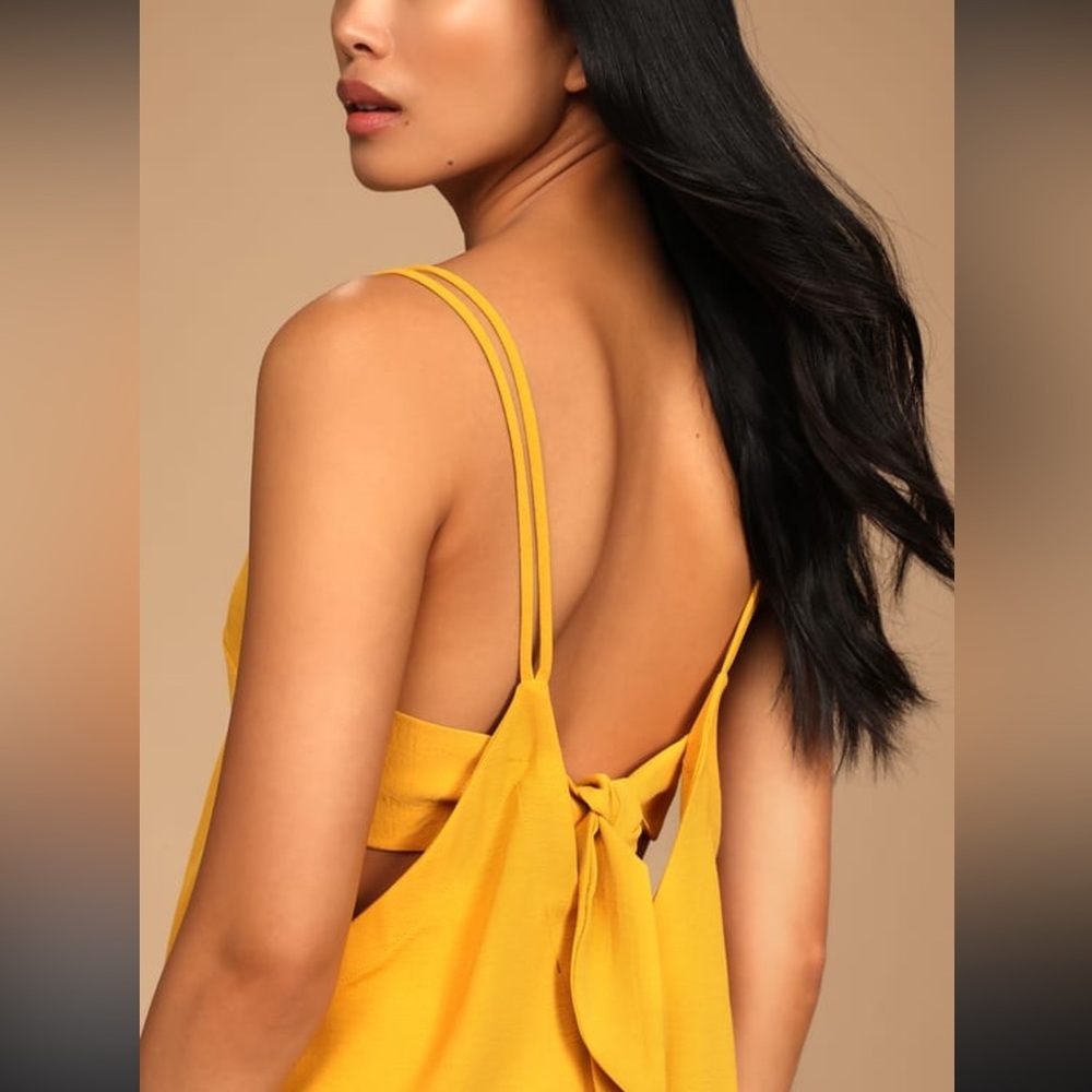 Lulu’s yellow blousy tank